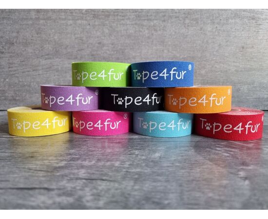 Tape4Fur® Kinesiologisches Tape Small 2.5cm in Black – klebt auf Fell & bei Regen, für Pferd & Hund. Von Katja Bredlau-Morich entwickelt. Bei imFUTTERSACK bestellen.